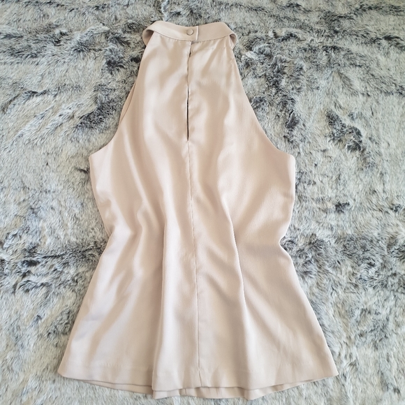 Forecast keyhole halter top - Picture 5 of 11